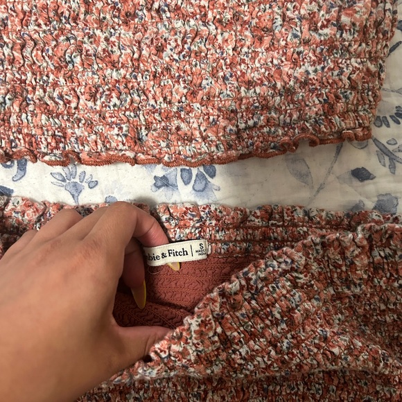 Abercrombie & Fitch two-piece set. - Picture 2 of 3